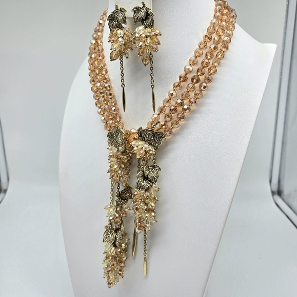 Heidi Daus Champagne Swarovski Crystal Grape Cluster  Necklace and Earring Set - Picture 7 of 12